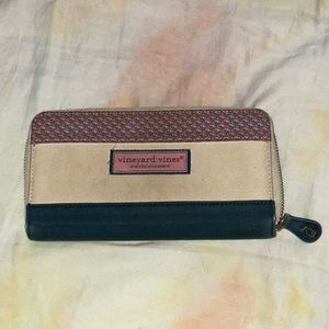 Vineyard Vines Wallet